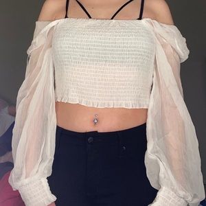 Crop top  (10/25$) or (4/15$)
